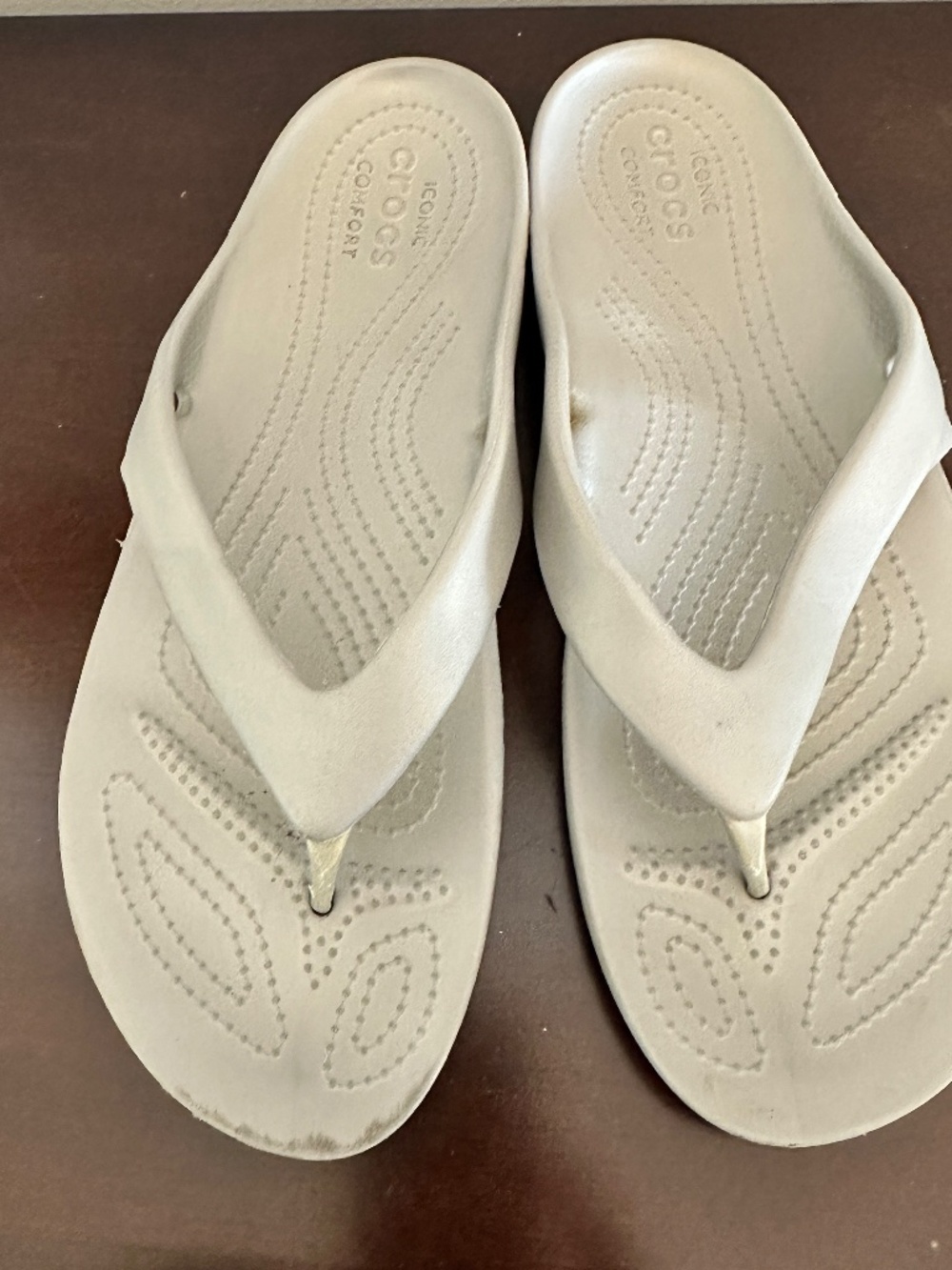 Crocs AthensLight Gray Sandals Women's Size 11 Slip On Flip Flops Thongs Summer - Picture 6 of 8